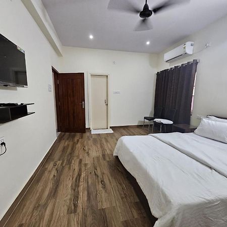 Bed and Breakfast The Nest Bhubaneswar Exterior foto