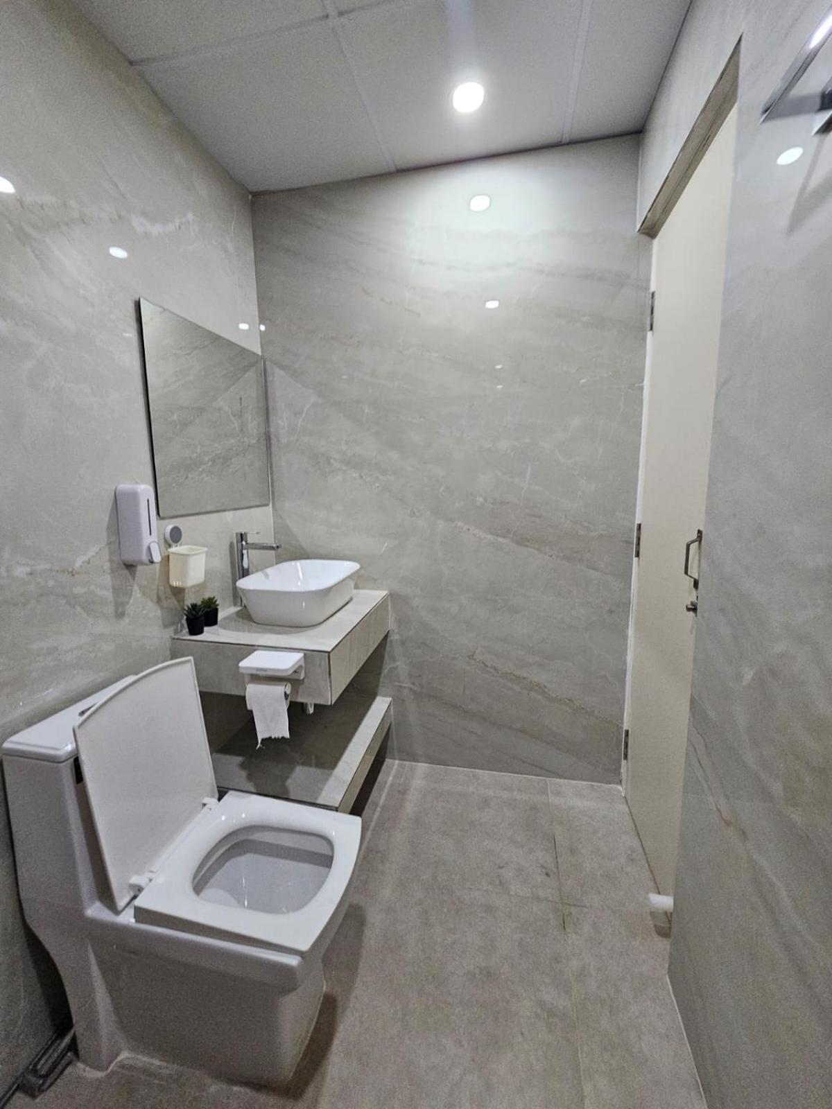 Bed and Breakfast The Nest Bhubaneswar Exterior foto