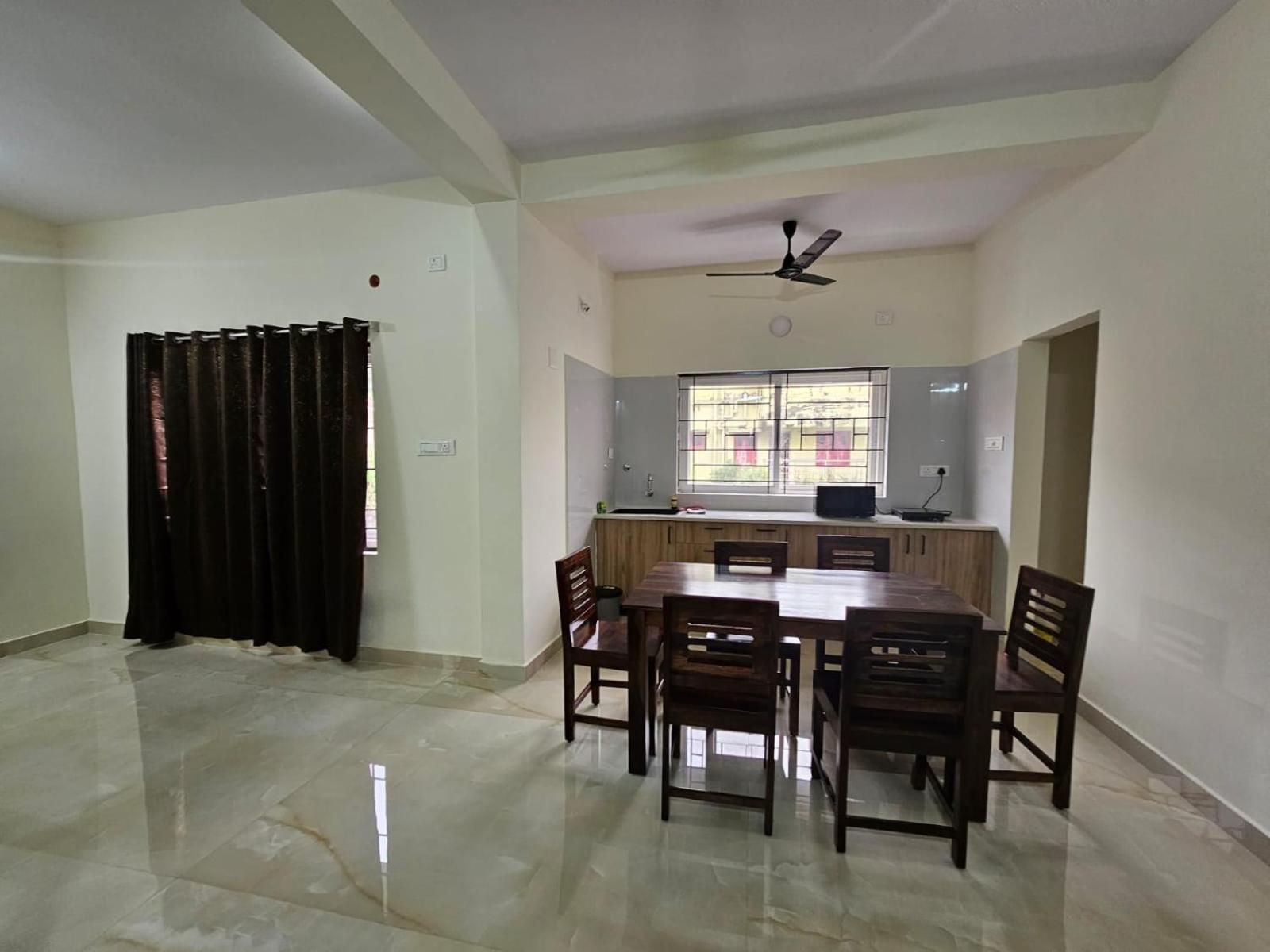 Bed and Breakfast The Nest Bhubaneswar Exterior foto