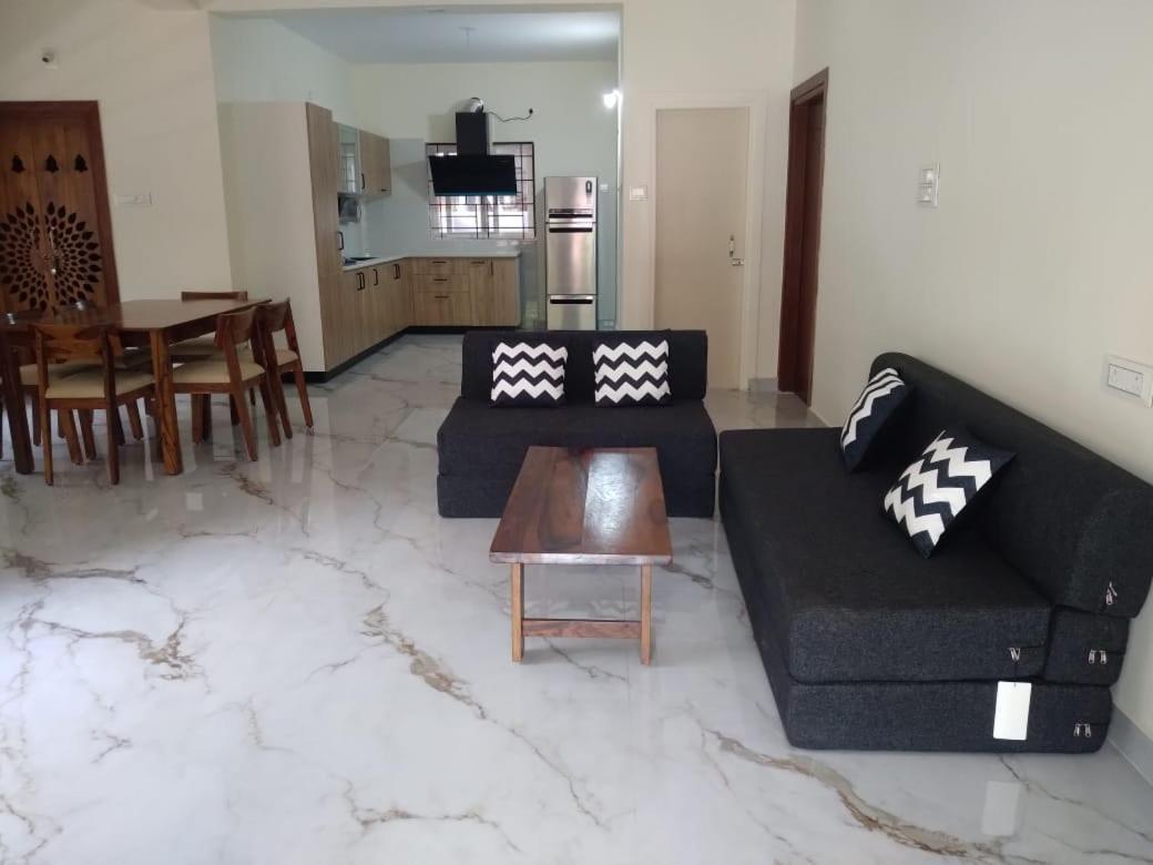 Bed and Breakfast The Nest Bhubaneswar Exterior foto